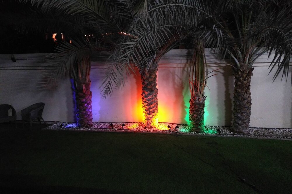 Emirates Hills Lake View Villa