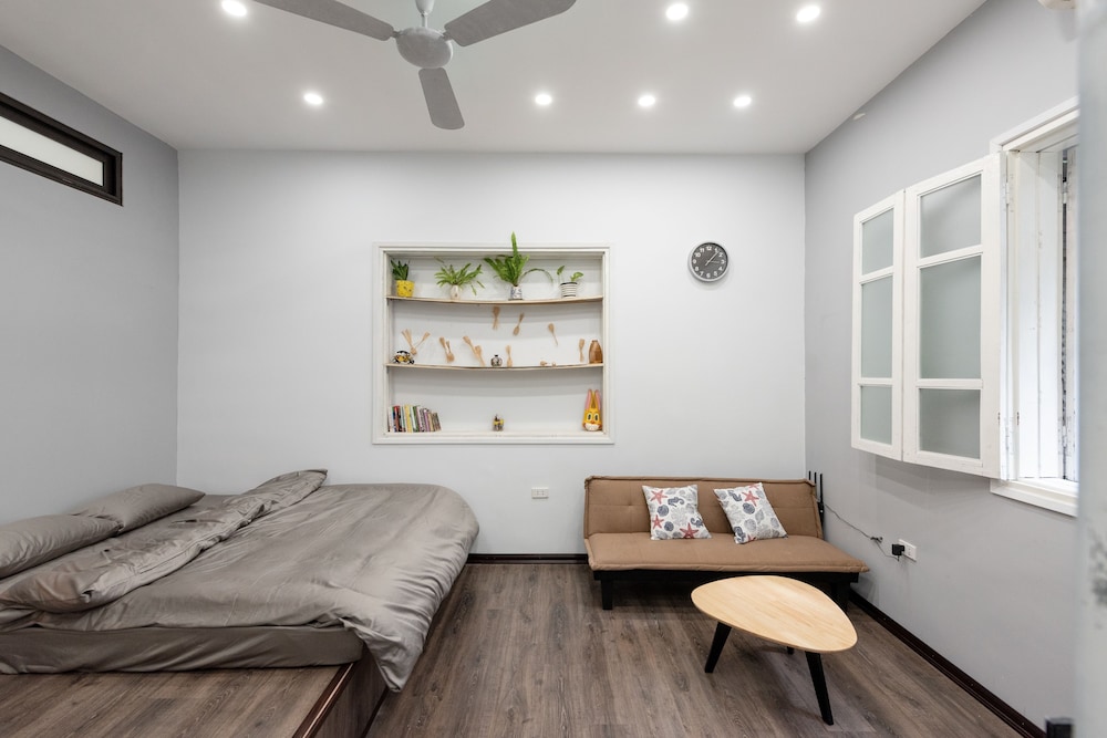 Hover House