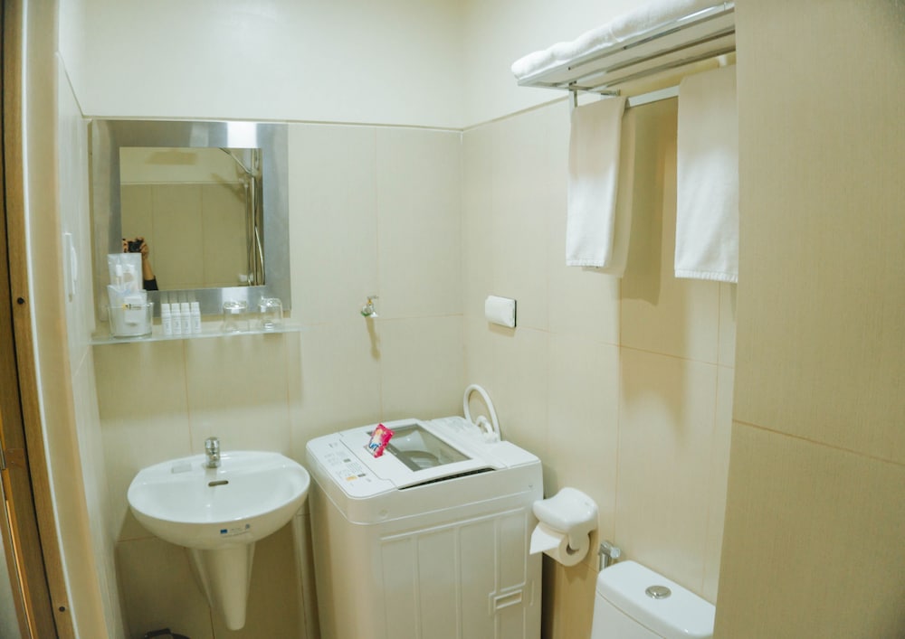 MaxStays Max View at Breeze Residences