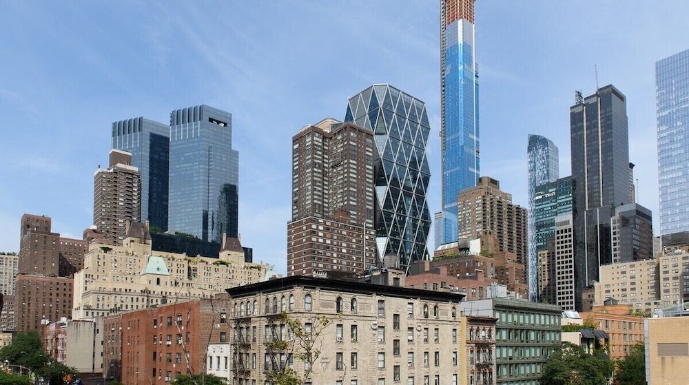 809 Midtown Apartments