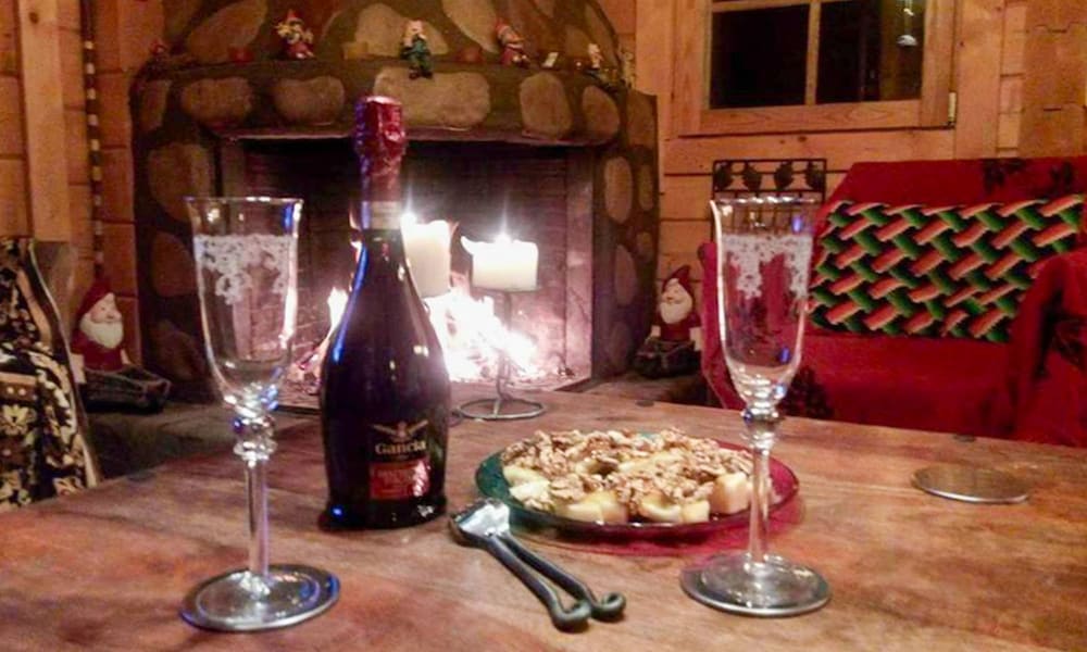 Kedra Village Cozy Chalet - Mountain Getaway