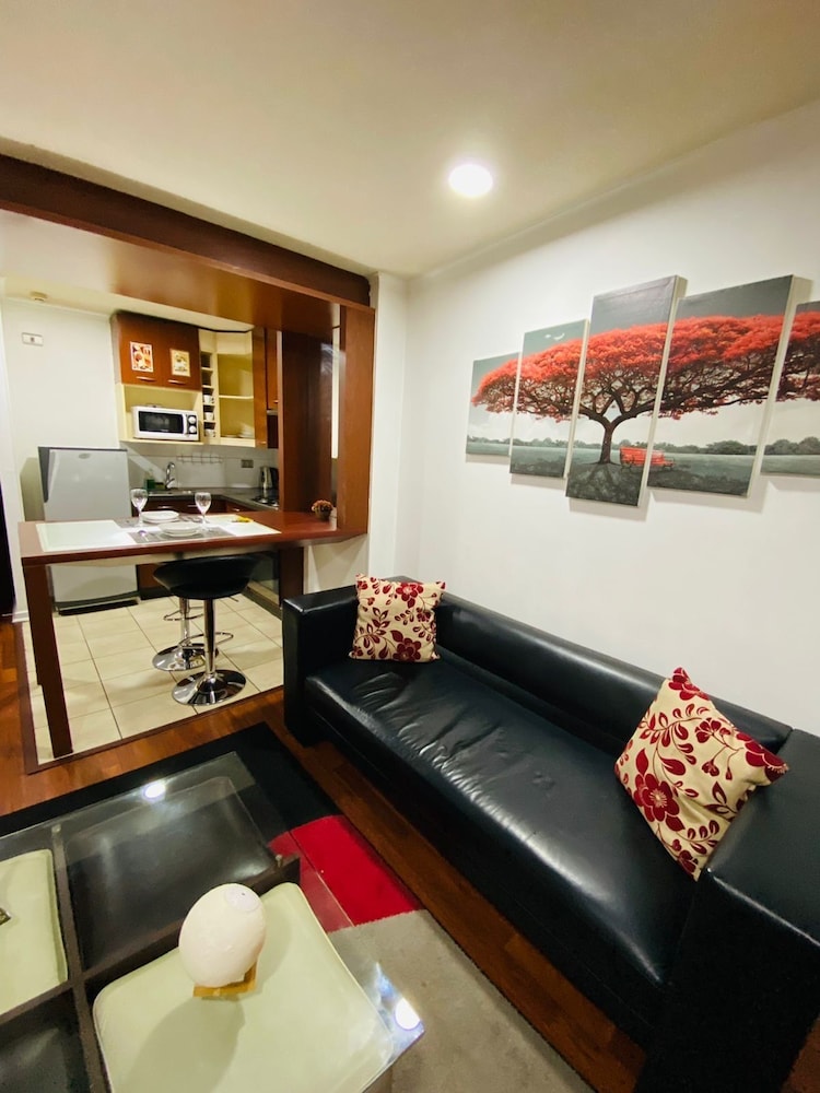 Merced Plaza Apart