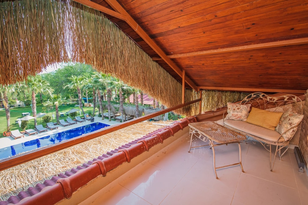 Layla Gocek - Yetişkinlere Özel - Image 36