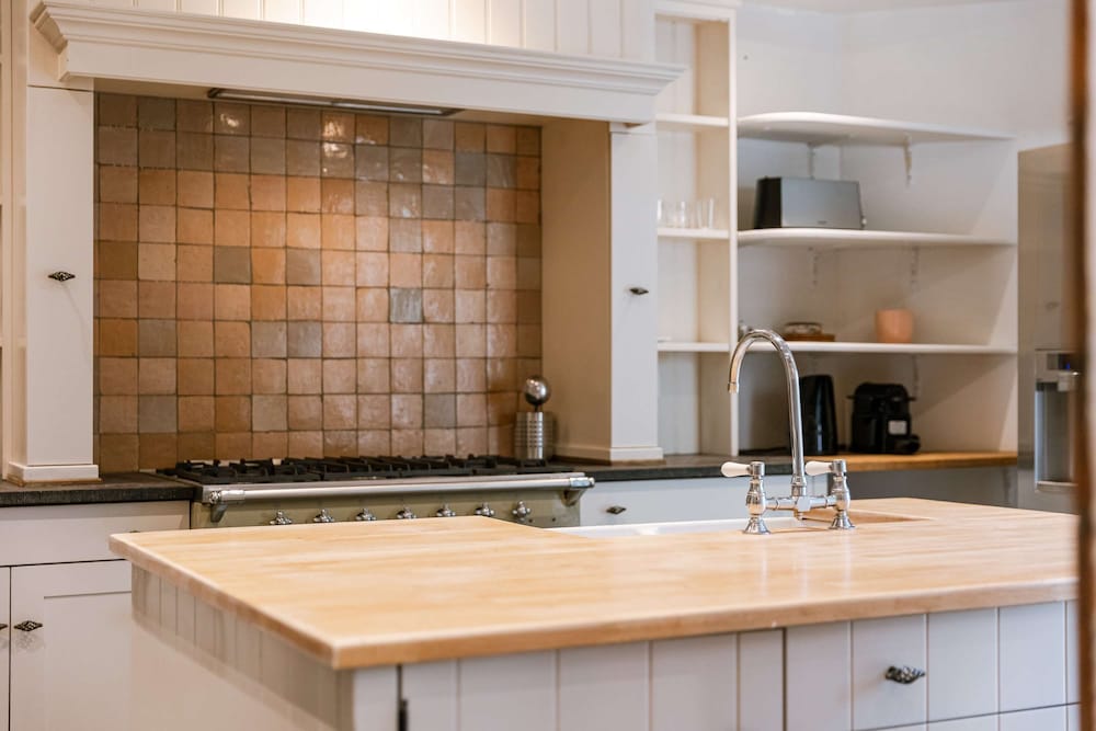 Huswell - Stay at Cape Montigny in Ghent