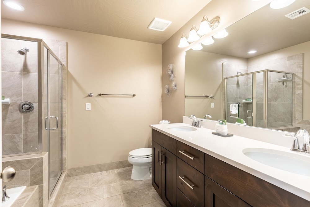 Sand Cove 3 Bedroom Townhouse