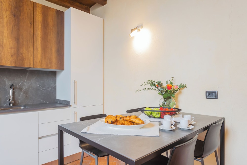 Antiche Mura by Rent all Como