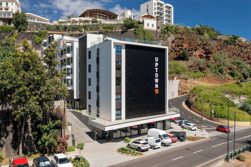 Funchal, With Pool - Uptown 13 Apartment view 2