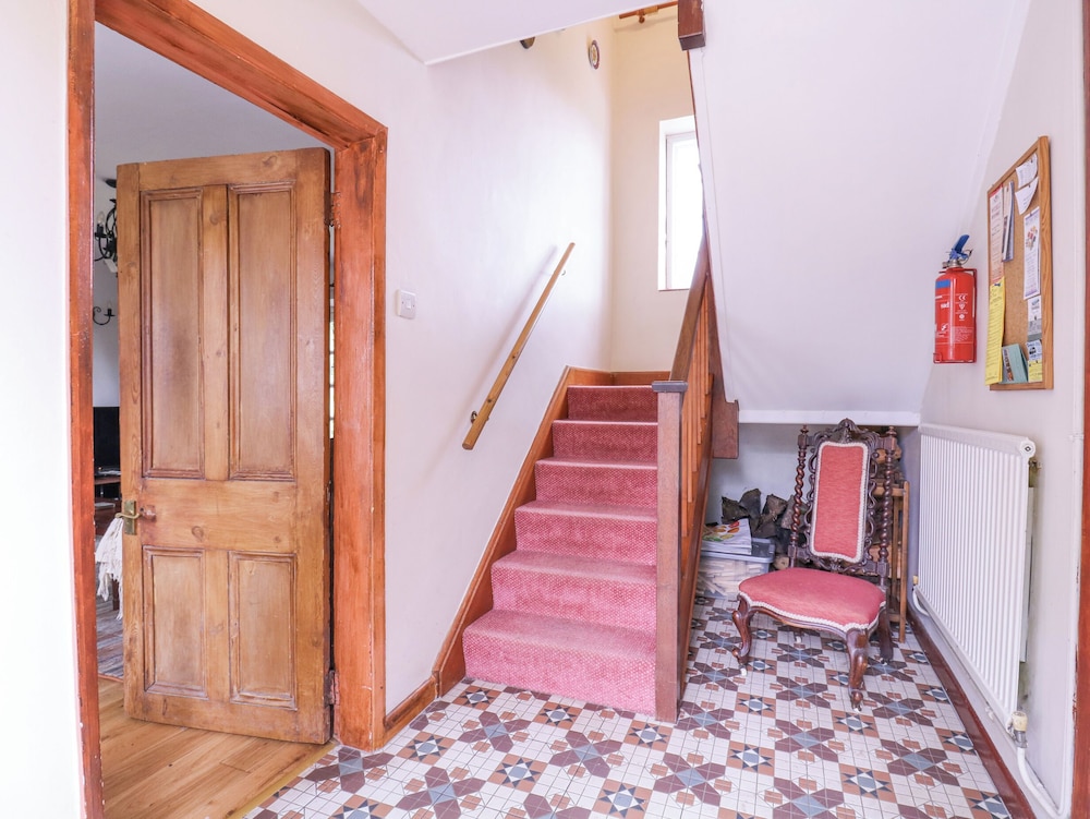 White House Cottage