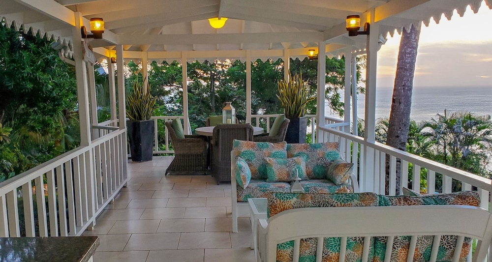 Beautiful 2-bed Cliffside Villa - Saline Reef 2 Bedroom Villa by RedAwning