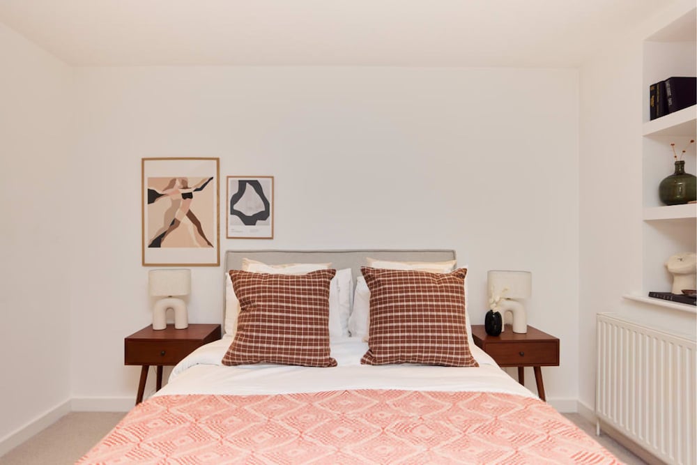 The Gwendolen Retreat - Inviting 2bdr Apartment With Balcony