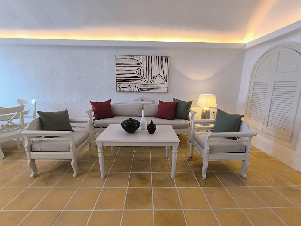 Mardanza Krokos Suites