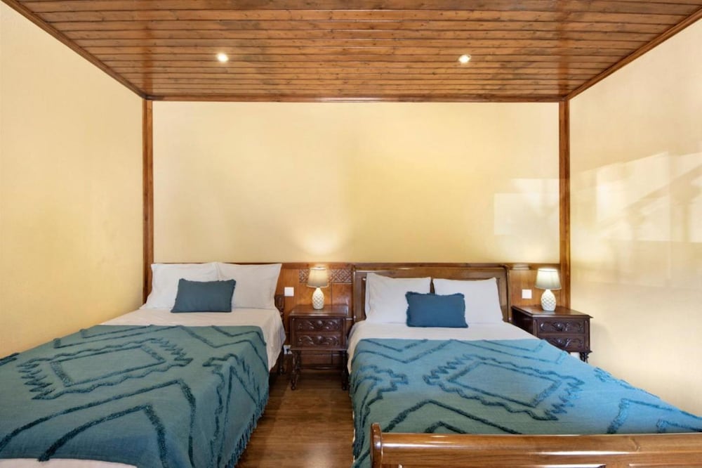 Private Pool Villa 20min by Porto