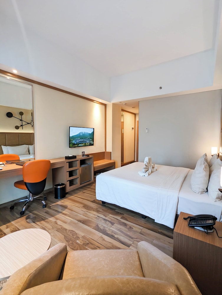 Astanaraya Suites Hotel