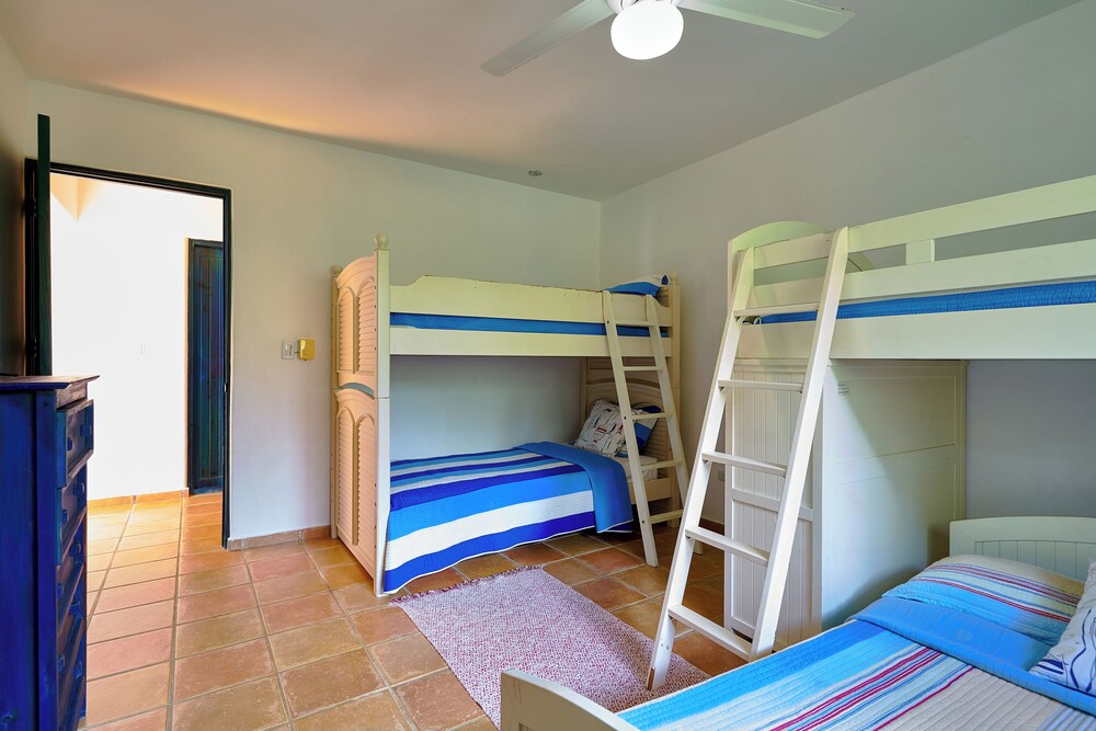 Beach Villa in El Portillo Sleeps 12