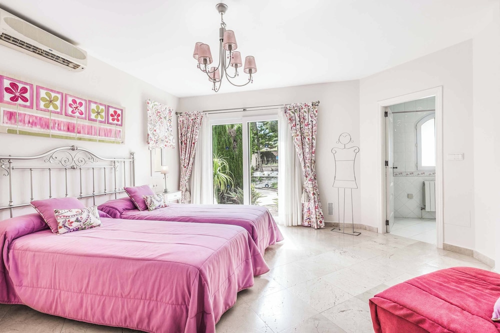 Villa Santana 140