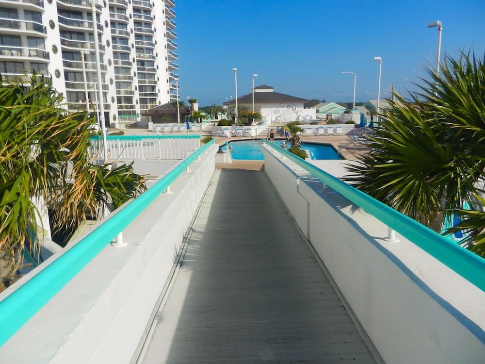 Surfside Resort #1406