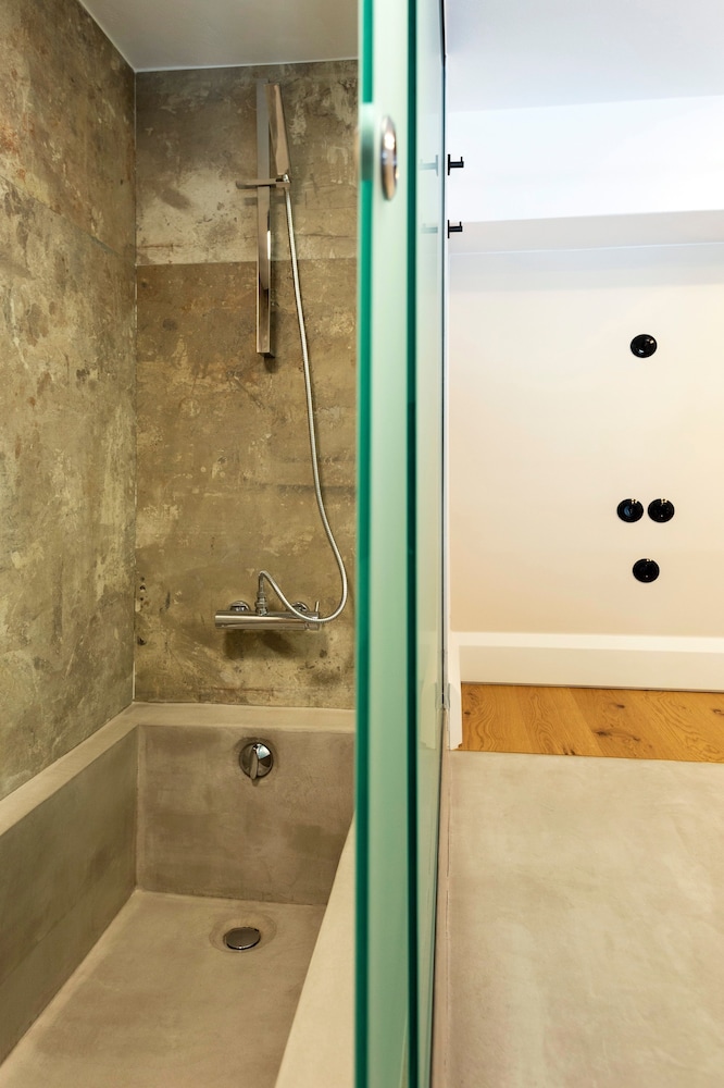 The Foundry Suites