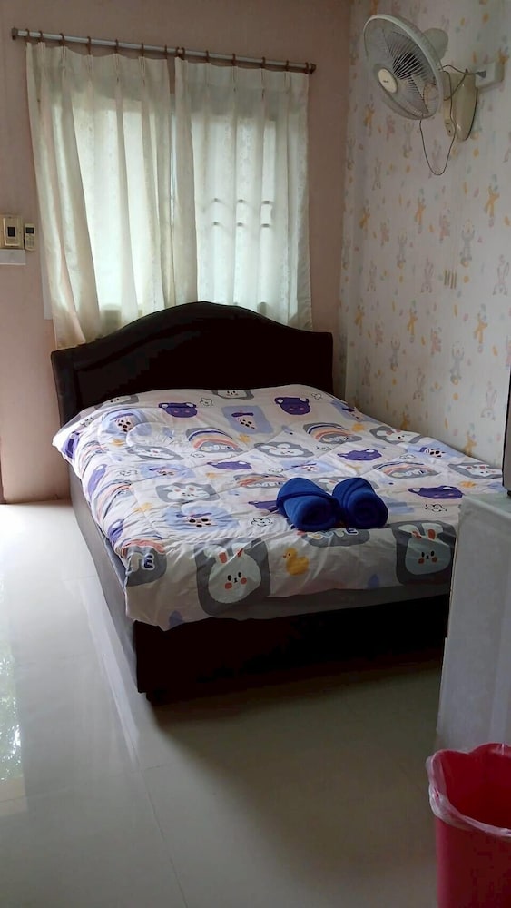 Rockwood house Resort and Thai massage
