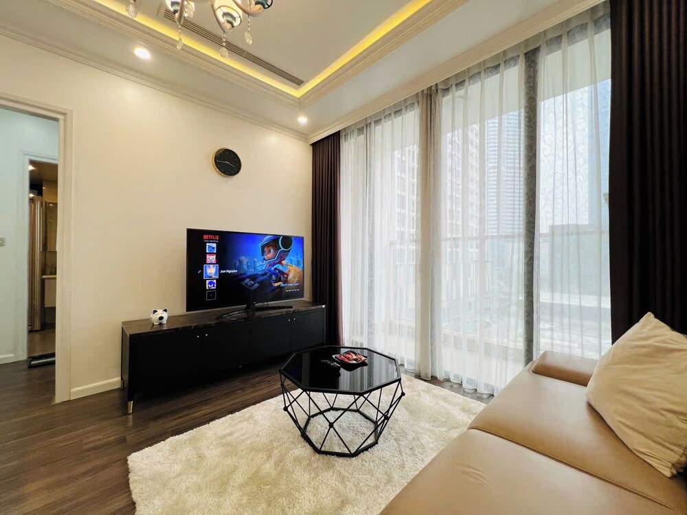 Daniel Homes - Vinhomes SkyLake Luxury
