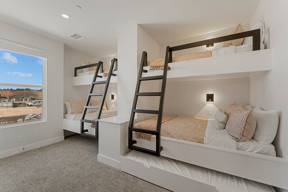 Isle Of Adventure 6 Bedroom Townhouse