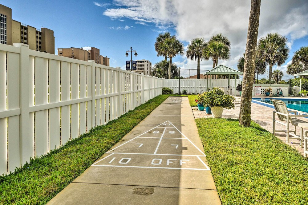 Walk to Ocean: Daytona Beach Shores Condo w/ Pool!