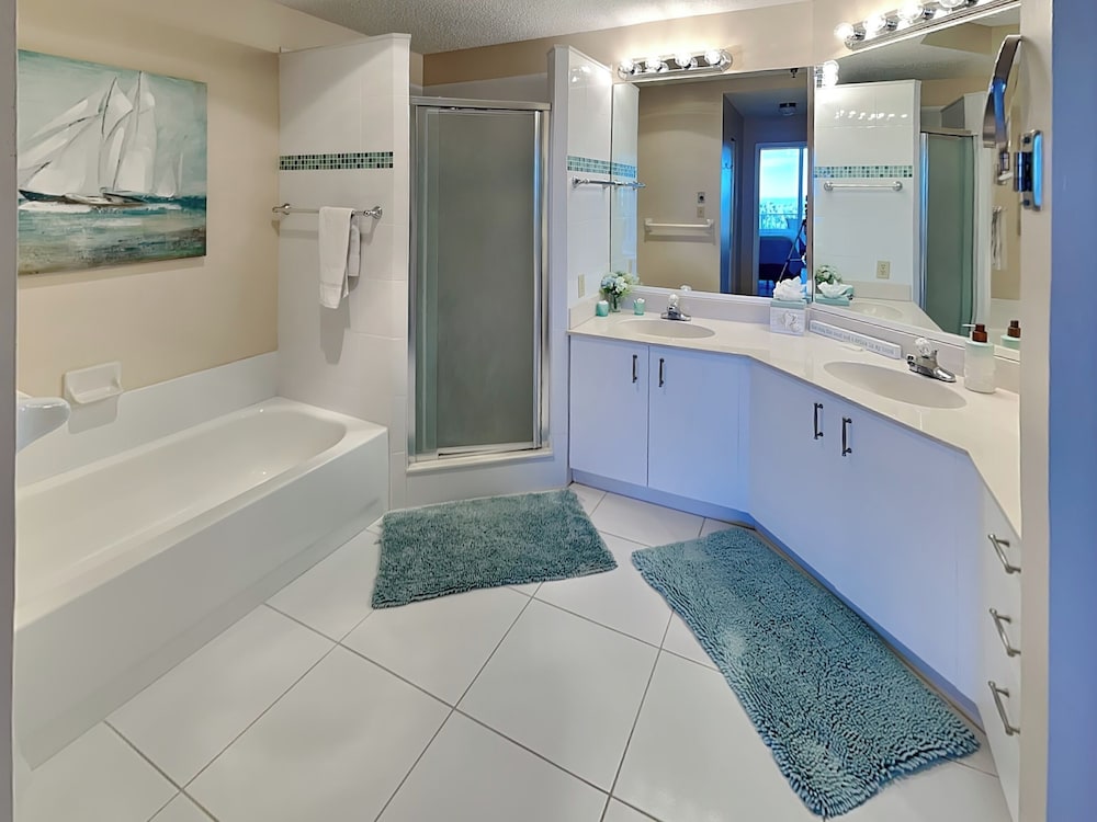 Surfview 2207 by Distinctive Beach Rentals