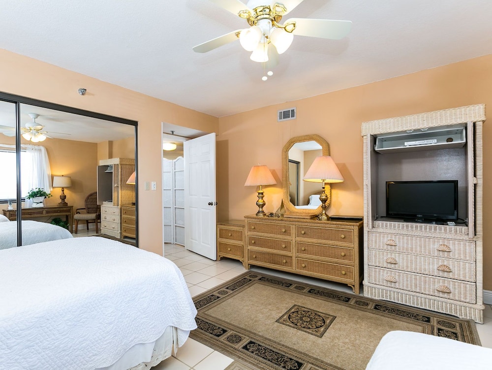 Surf Dweller 402 by Brooks and Shorey Resorts