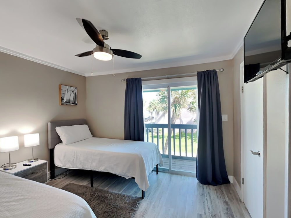 Coconut's Beach House by Southern Vacation Rentals