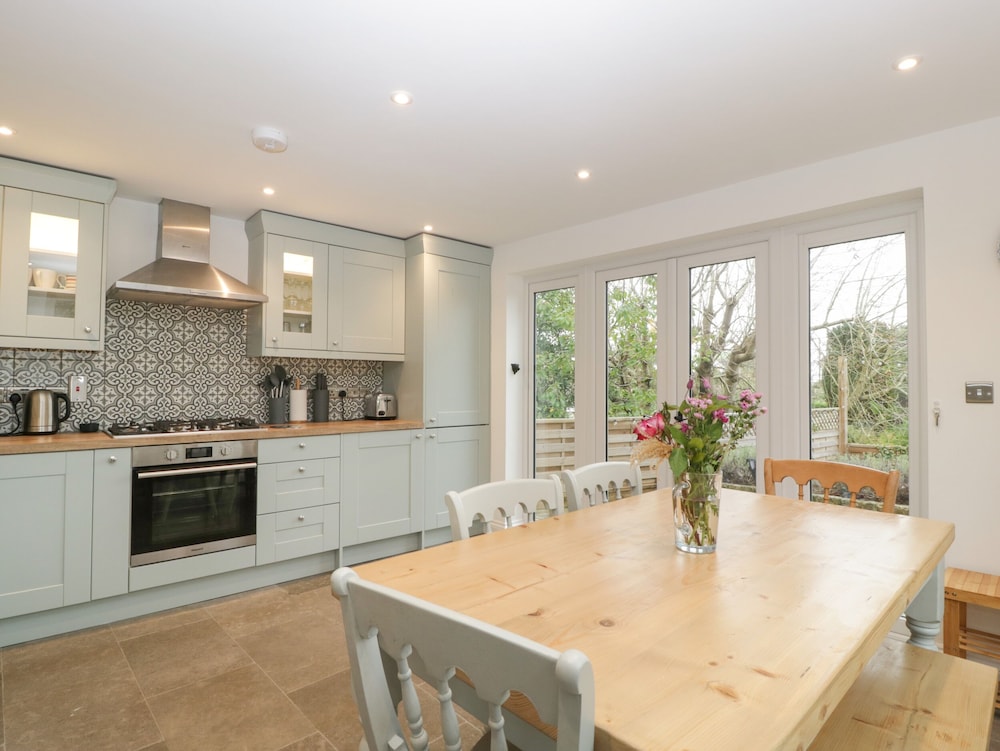 Honeypot Cottage