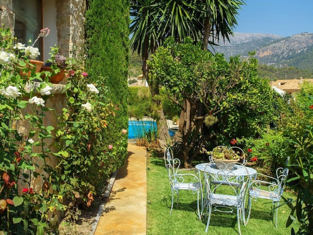 Rustic House in Mancor With Pool