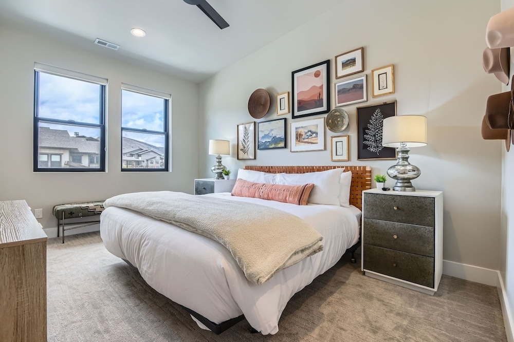 Deer Valley East Perfection On Vissen! 933 4 Bedroom Townhouse
