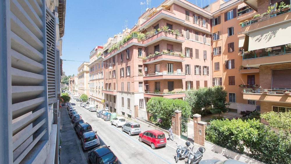 Rental in Rome Marco Aurelio