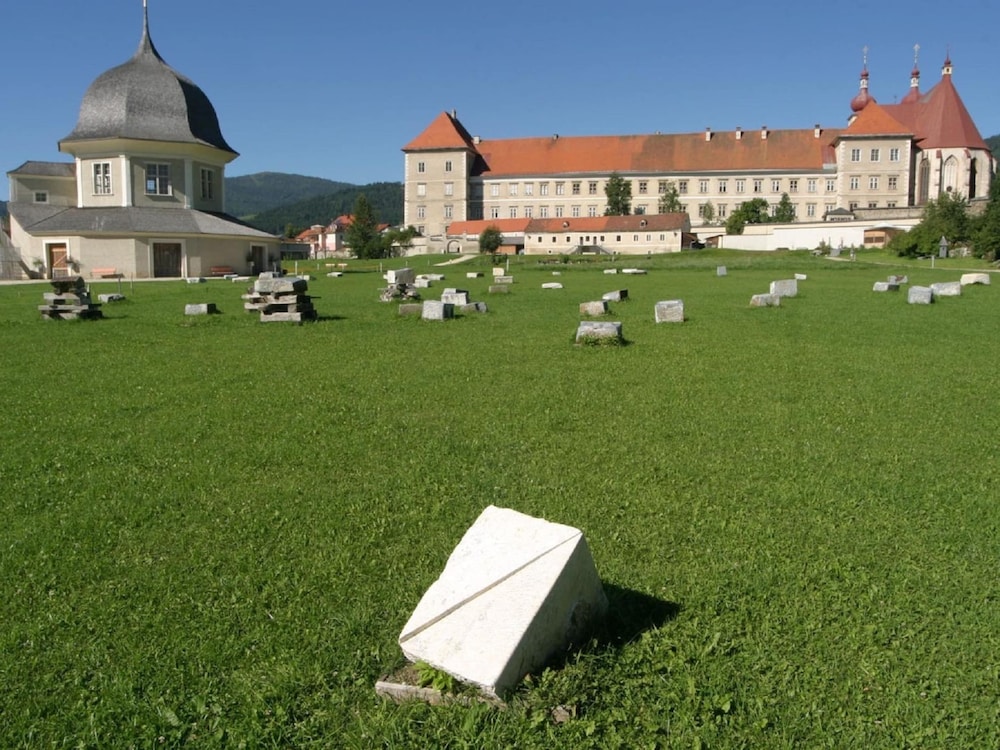 Spacious Holiday Home in Styria near Kreischberg Ski Area