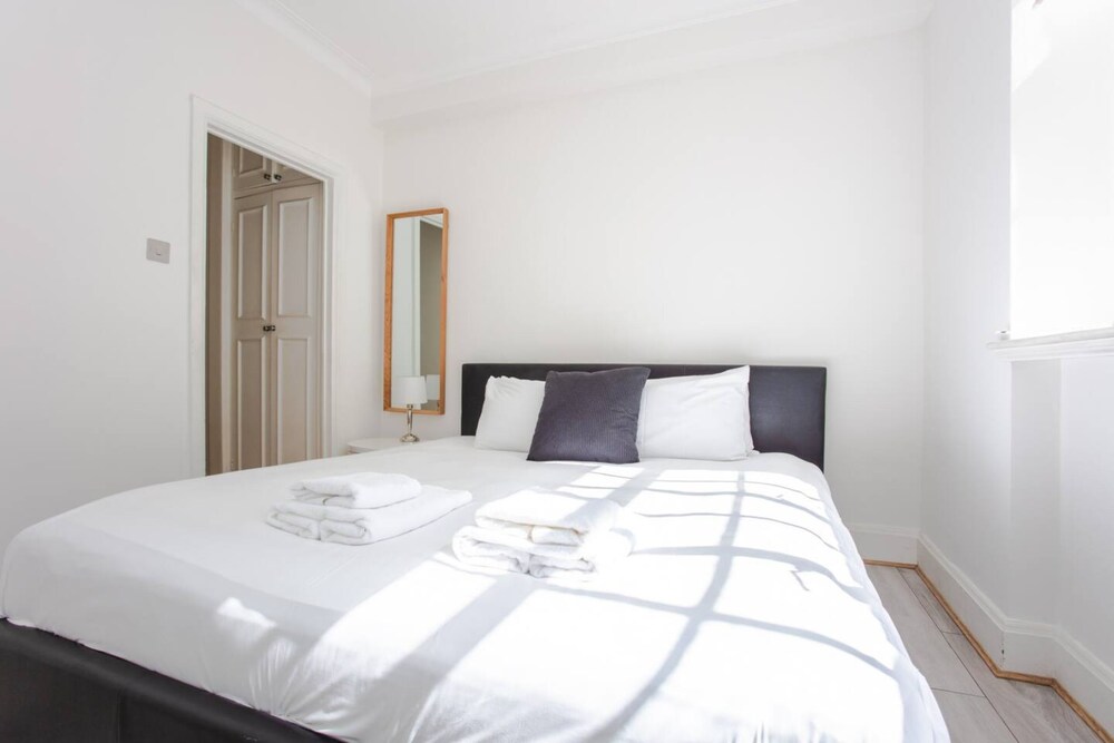 Modern 2 Bedroom Apartment in Marble Arch