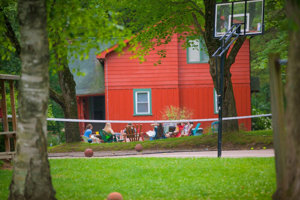 Birchcliff Resort