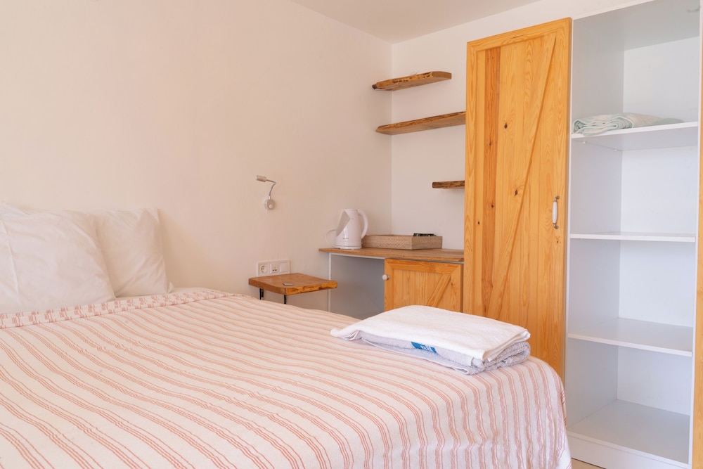 lilium rooms