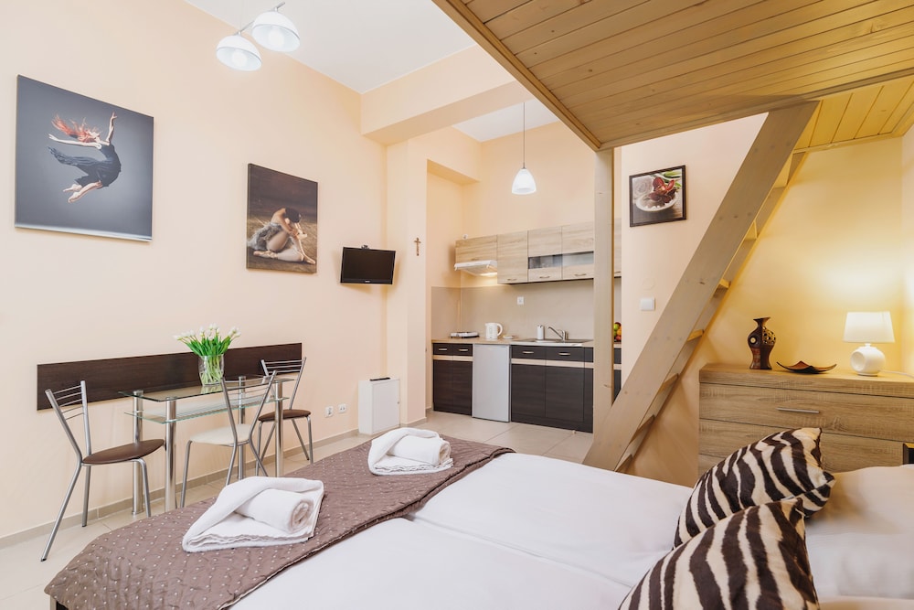 Apartments Brzozowa Zakopane by Renters view 2