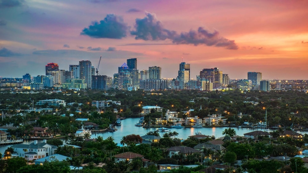 Lauderdale Breeze Villas