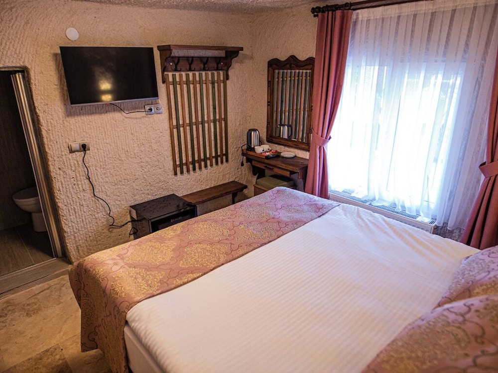 Capavista Cave House