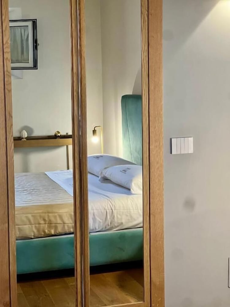 Atenea Palace Luxury Rooms