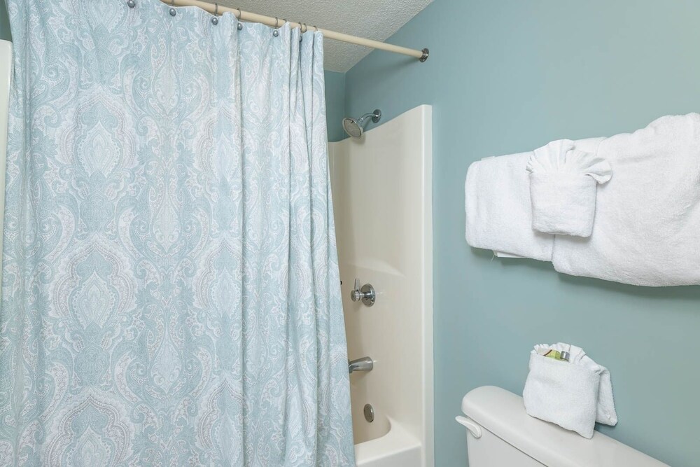 Phoenix X 711 2 Bedroom Condo