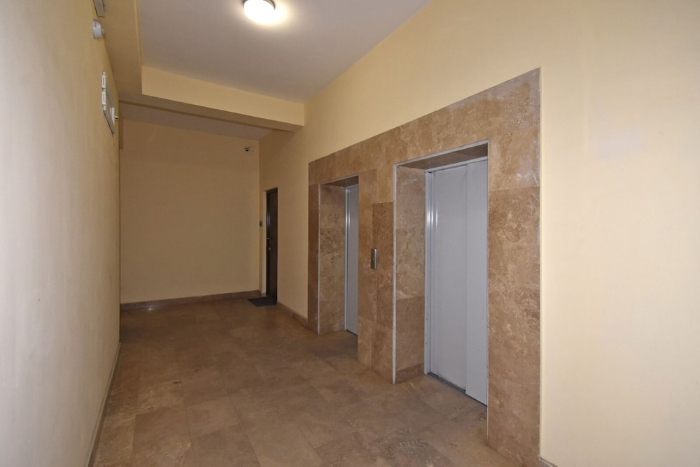 North Ave. Apartments by Luxe Group HH55