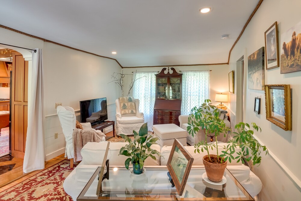 12-acre Vacation Rental in the Berkshires!