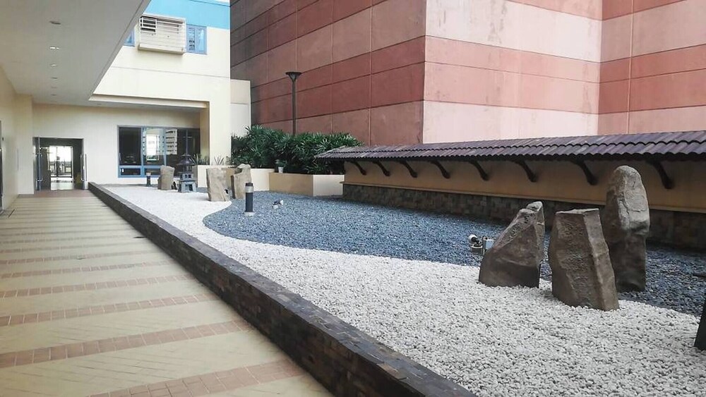 Grand Riviera Condotel Near St Lukes Medical Center