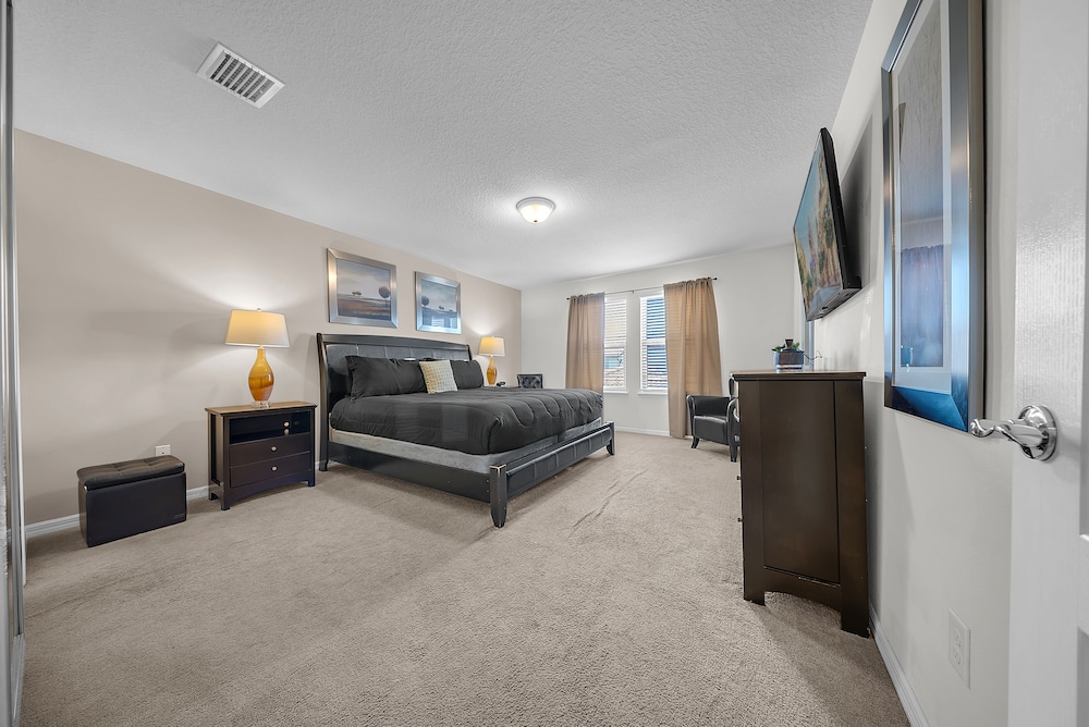 2027 MD - Windsor Westside Tranquil Haven