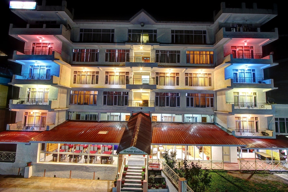 Hotel Monarch Residency