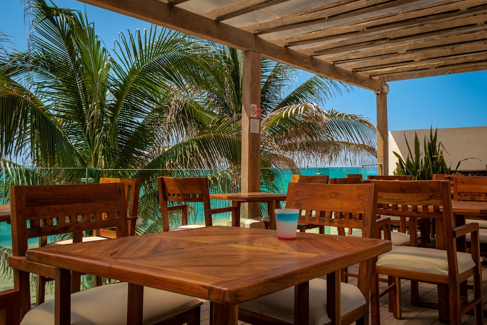 Flamingo Cancun All Inclusive 75