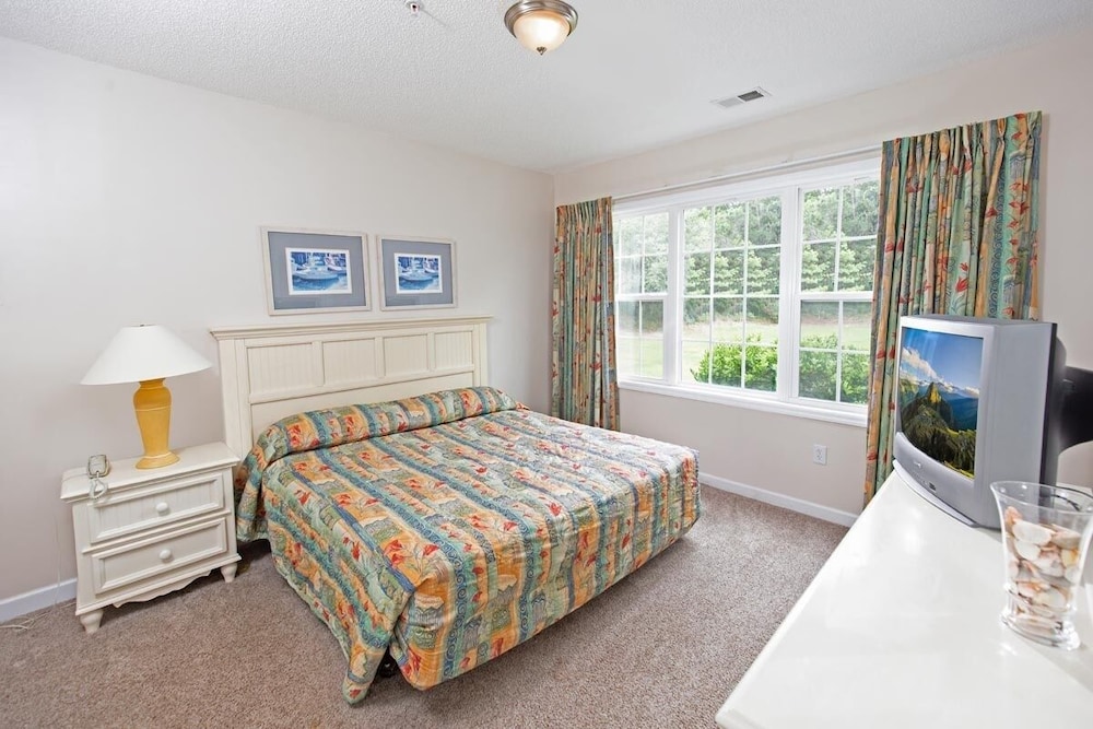 Arbor Trace 311 2 Bedroom Condo