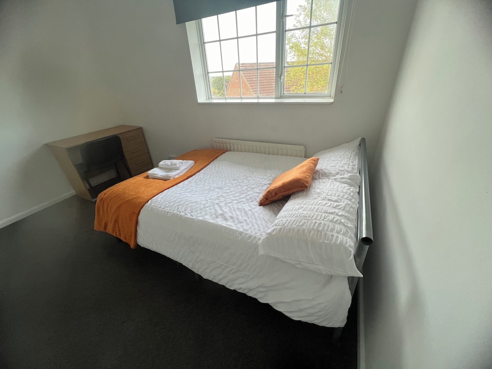 The Coral Guest House Winchester