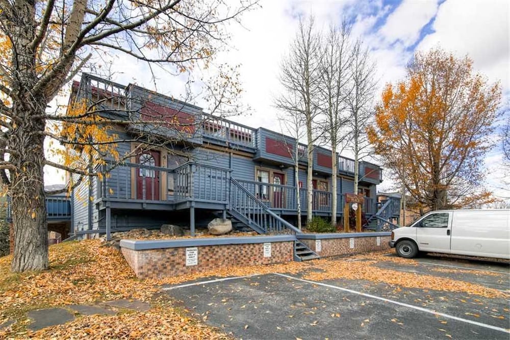 Wellington #3 (Townhome with Private Hot Tub)